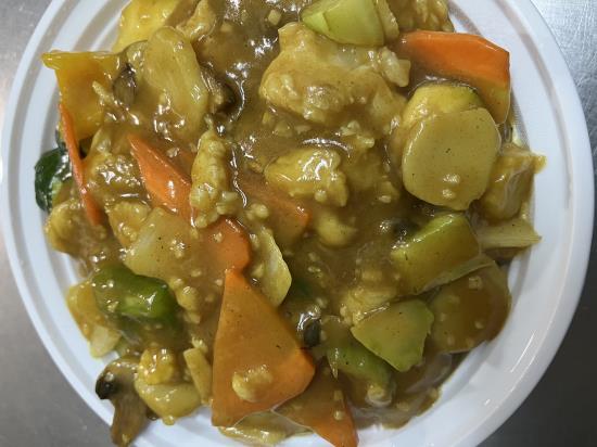 Curry chicken crispy chow mein