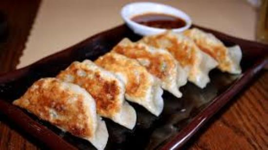 Pork Gyoza (6 pcs)