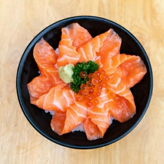 Atlantic Salmon Sashimi (8pcs)