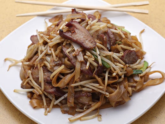 Pan Fried Beef and Rice Noodle