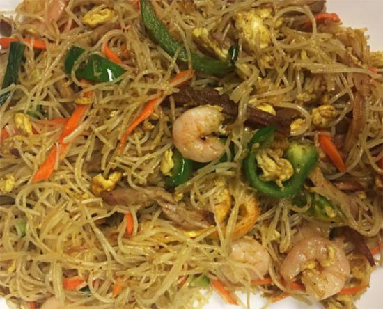 Singapore Style Chow Mein (Curry)