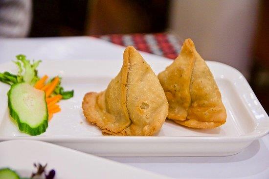 Vegetable Samosas 2 Pcs